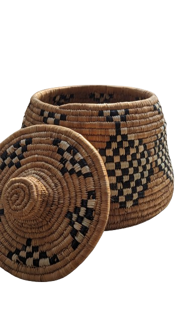 Medium Patterned Lidded Basket
