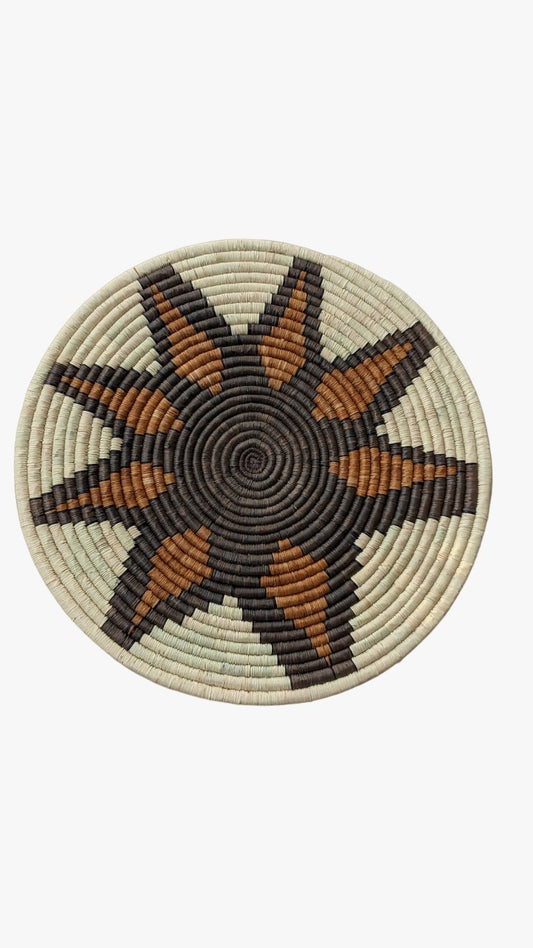 Medium Patterned Woven Wall Plate